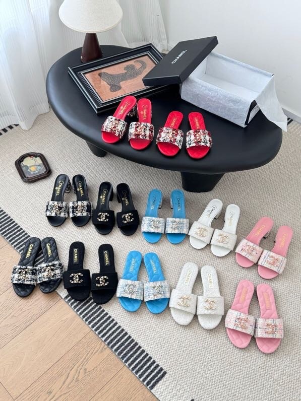 Chanel Slippers 44857-1