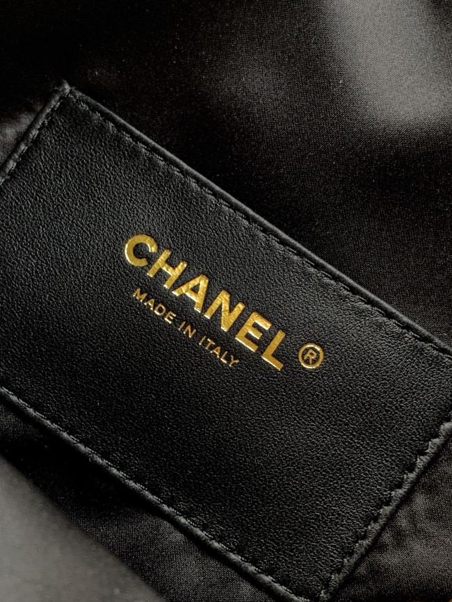 CHANEL 25 handbag Woolen tweed AS5311 black