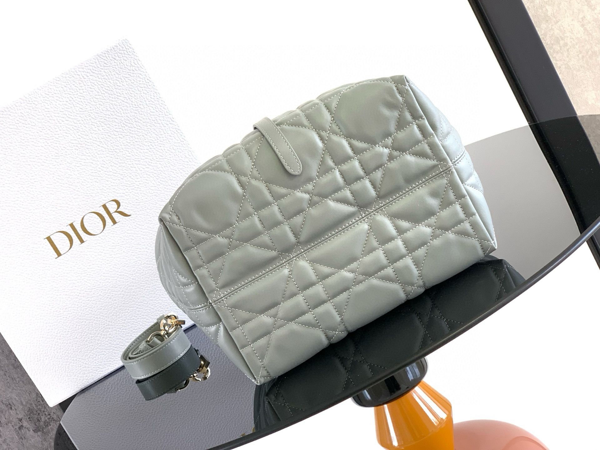 Medium Dior Toujours Vertical Tote Bag Macrocannage Calfskin M2836OSNW Gray Medium Dior Toujours Vertical Tote Bag Macrocannage Calfskin M2836OSNW Gray