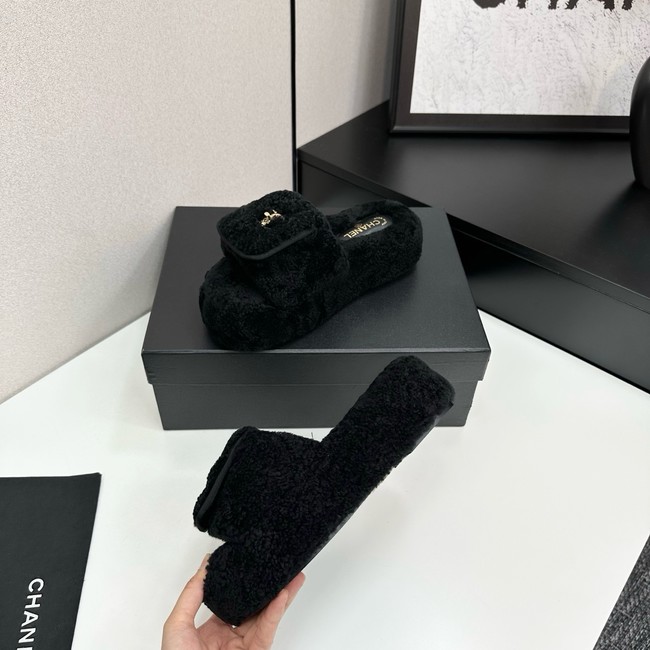 Chanel Slippers 45046-3