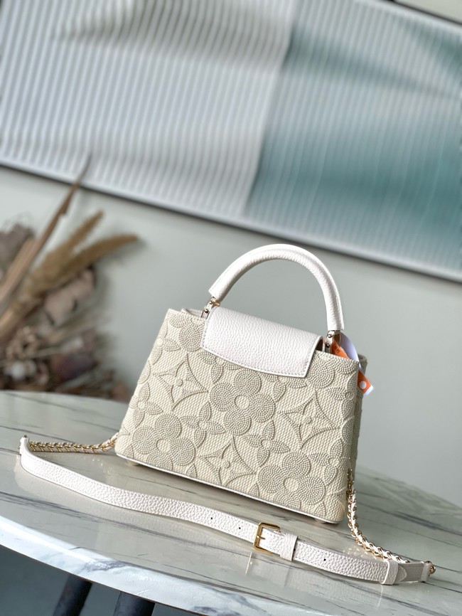 Louis Vuitton Capucines BB M14390 Vanilla