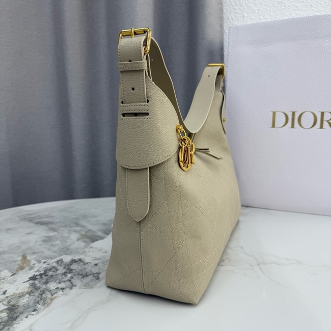 Medium Dior Voyage Bag Powder Beige Flat Macrocannage Grained Calfskin M2846UJ