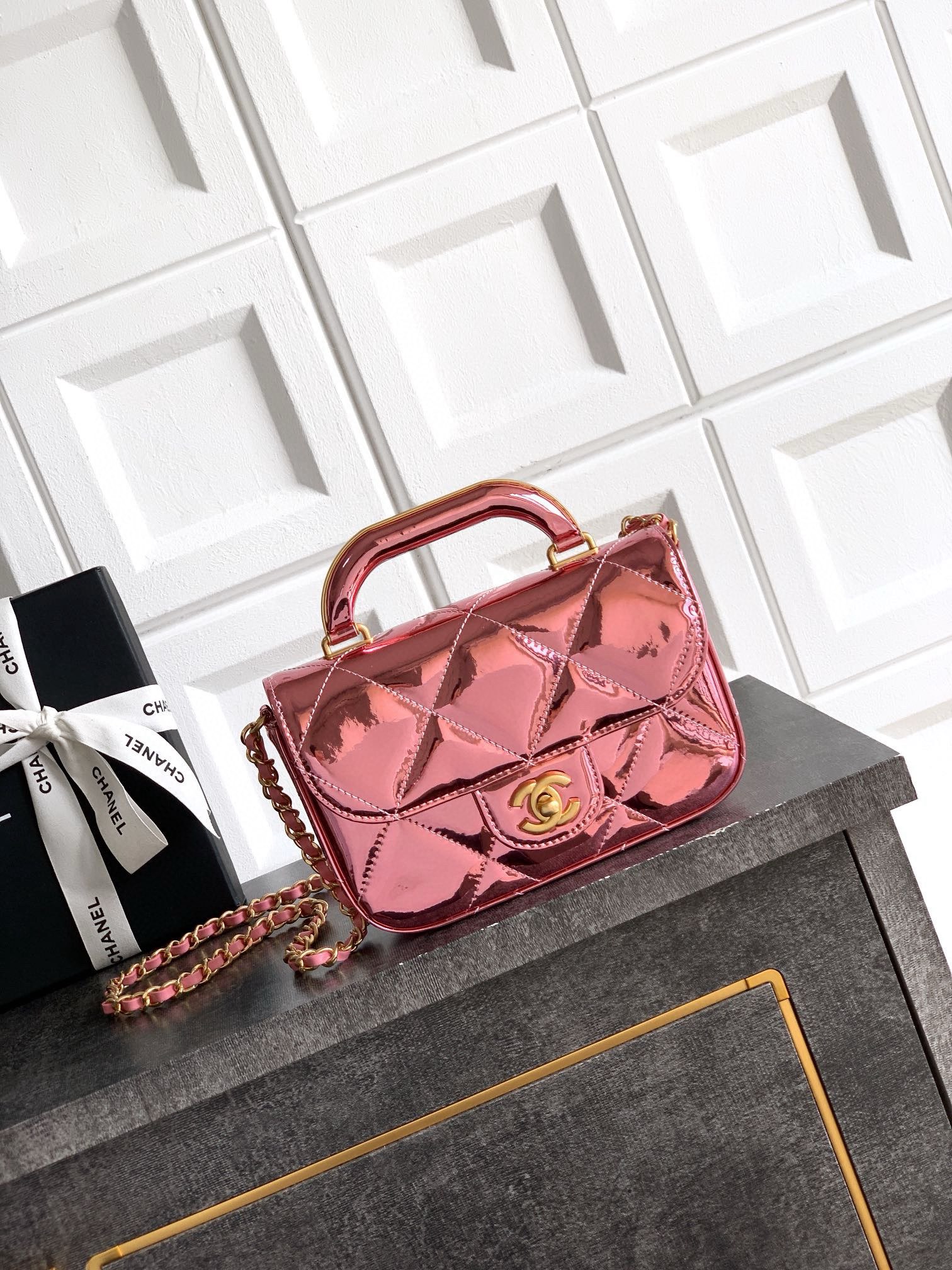 Chanel 25K Original Patent Leather Top Handle Bag  A6320 Pink