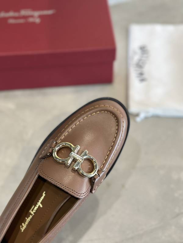 Ferragamo Shoes FMS00099