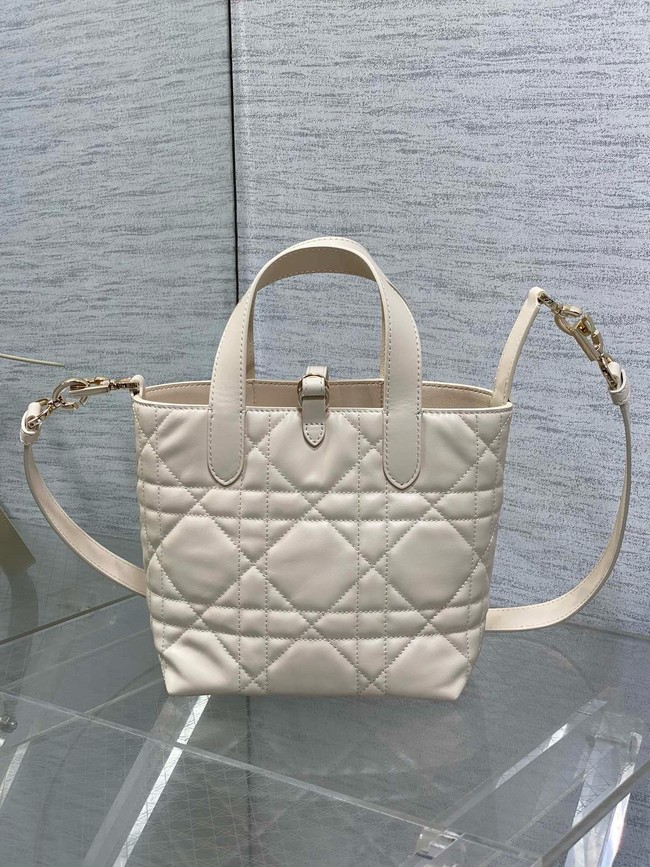 Small Dior Toujours Vertical Tote Bag Macrocannage Crinkled Calfskin M2835 Cream