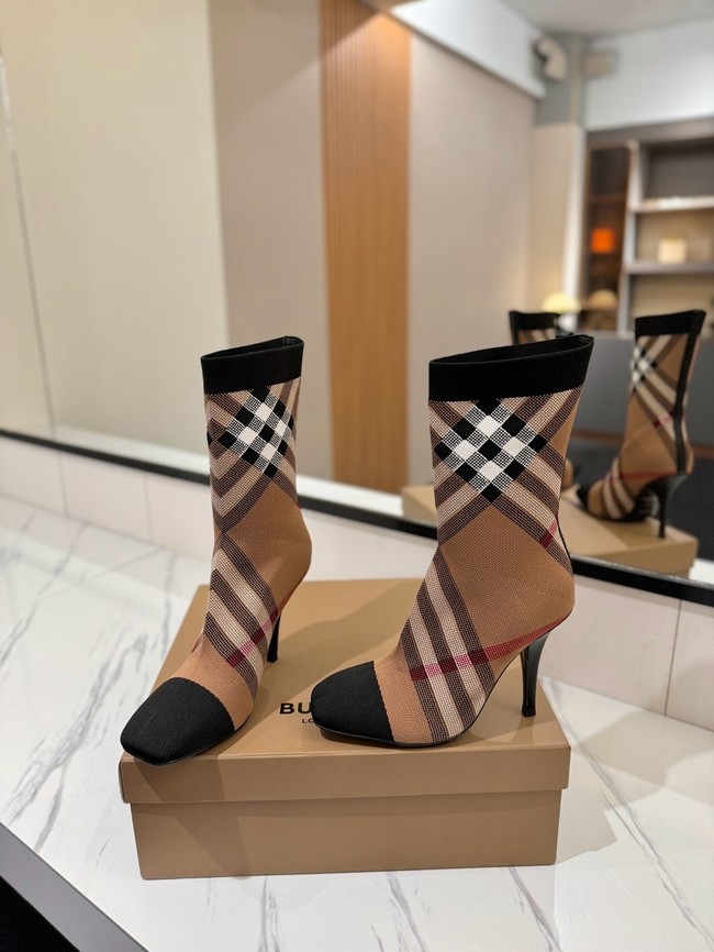 BurBerry Ankle Boot 87214-3