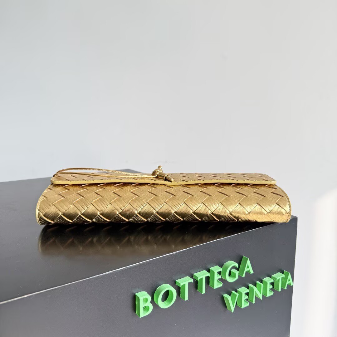 Bottega Veneta Original Twill Leather Long Clutch Andiamo Handle Bag 741511 Gold Bottega Veneta Original Twill Leather Long Clutch Andiamo Handle Bag 741511 Gold