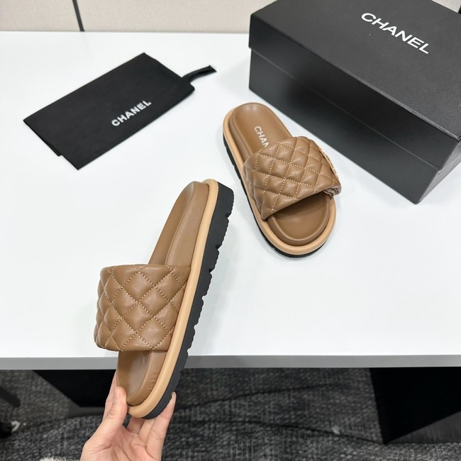 Chanel slipper 21061-3