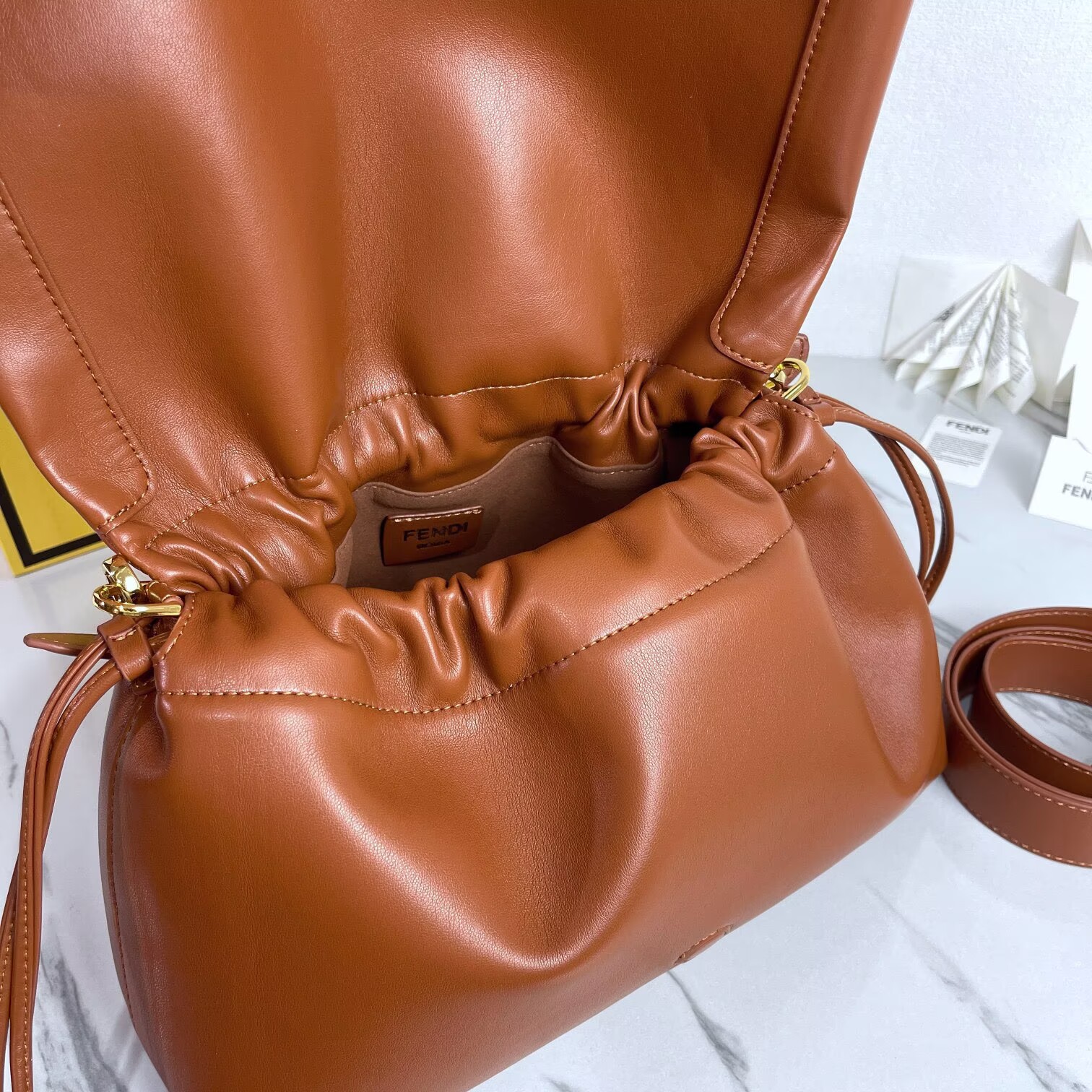 FENDI 2025 Mamma Baguette Original Leather Medium Bag FF8851 Brown FENDI 2025 Mamma Baguette Original Leather Medium Bag FF8851 Brown