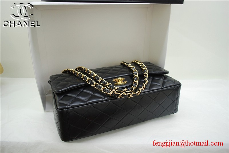 Chanel classic black Flap Bag 36070 gold chain Chanel classic black Flap Bag 36070 gold chain
